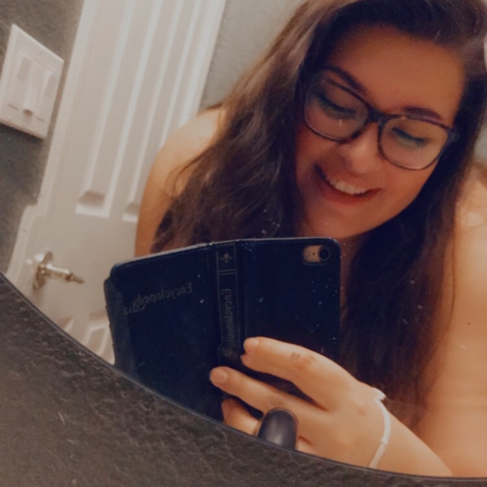 Meet your Posher, Alyssa